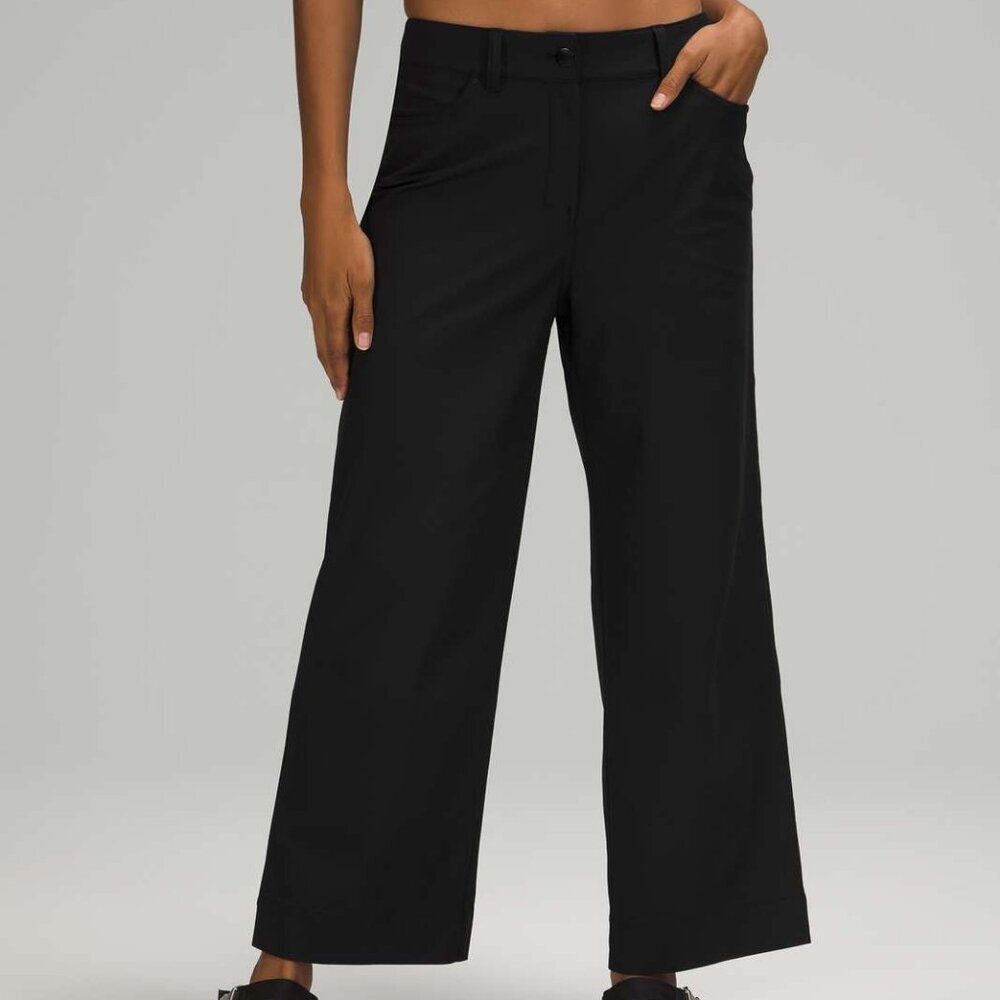 Lululemon City Sleek 5 Pocket Wide-Leg High Rise 7/8 Length Pant in Black - Picture 11 of 12